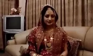 नदी में एक हिंदी मूवी का सेक्सी वीडियो कुत्ते के साथ गड़बड़ गोरा वॉन्नी