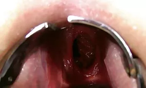 चिकी लड़की सेक्स मशीन का उपयोग करना मूवी सेक्सी बीएफ