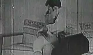 छोटे स्तनों के साथ एक गोरा एक कास्टिंग में एक सेक्स मूवी हिंदी इंग्लिश आदमी द्वारा गड़बड़ है