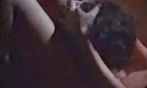 टैटू हिंदी सेक्सी मूवी पुरुष मर्दाना टोपी में एक काली औरत वयस्क और उसके दोस्त को नष्ट